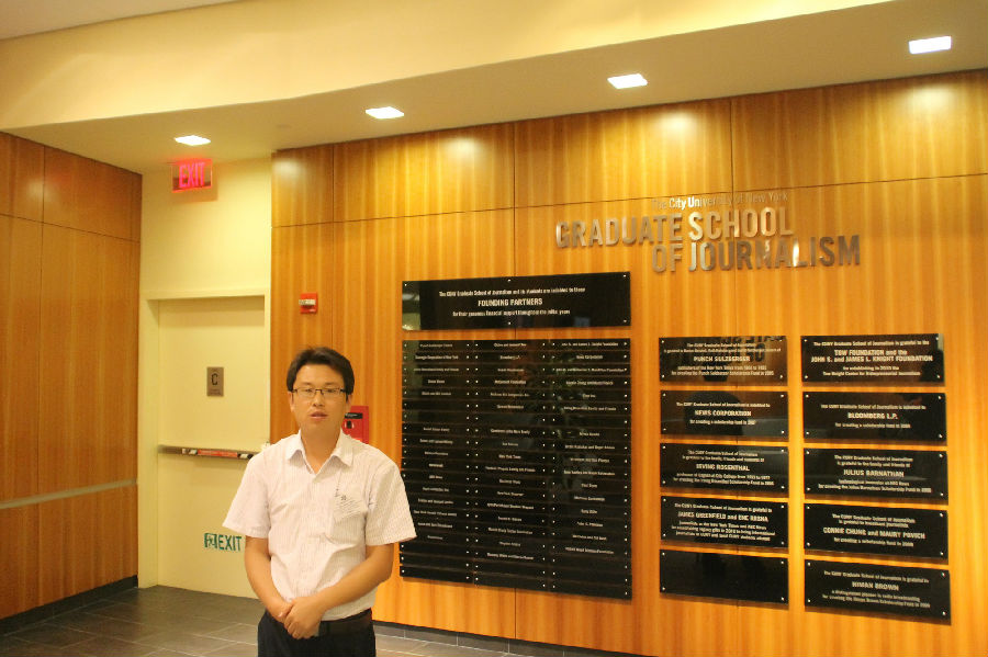 参观纽约城市大学新闻成人视频
2.jpg